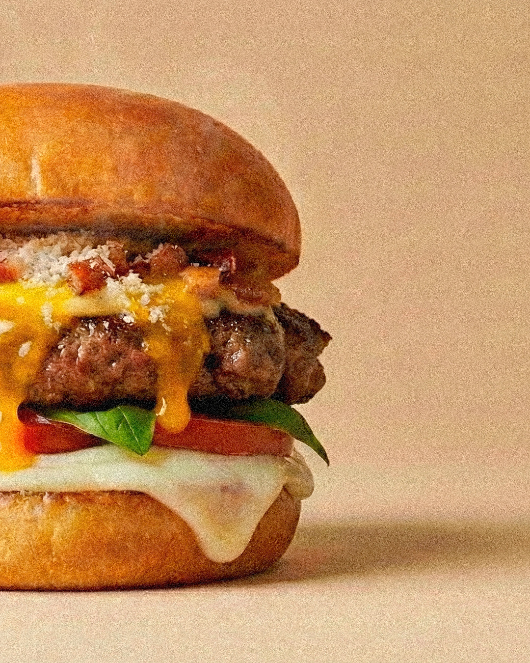 Raffaella Burger by Sancho Casual Burger